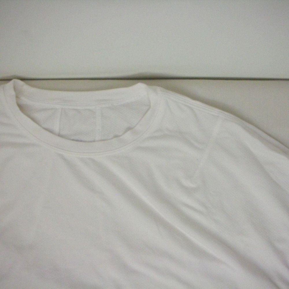 Lululemon - Picture 2 of 5